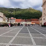 4 Piata Sfatului