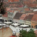 4 Piata Sfatului 3* Braşov