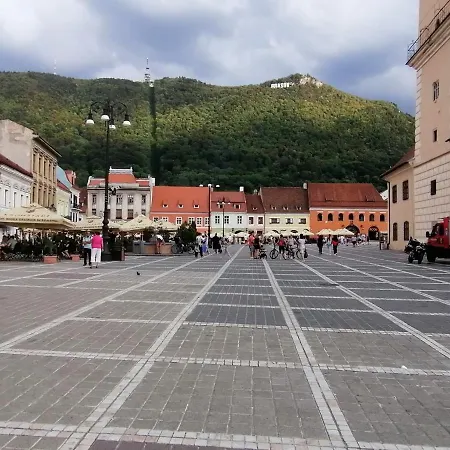 4 Piata Sfatului