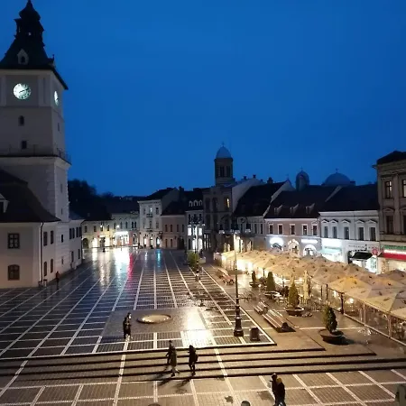 4 Piata Sfatului 3* Braşov