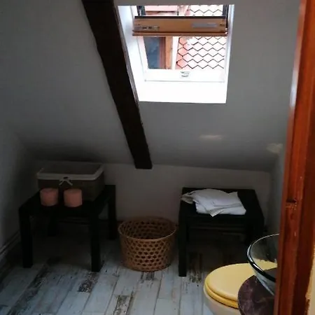 4 Piata Sfatului Konukevi Braşov