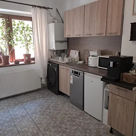 4 Piata Sfatului 3*