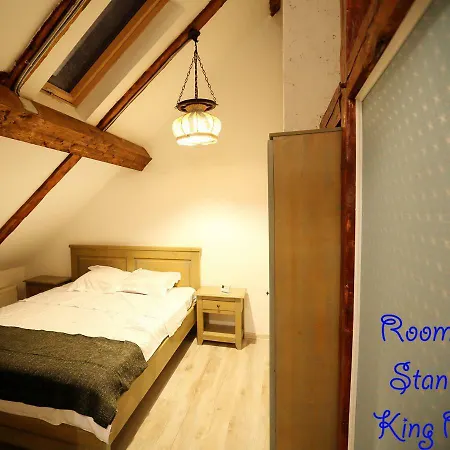 4 Piata Sfatului Pensjonat