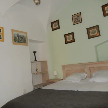 4 Piata Sfatului 3* Braşov