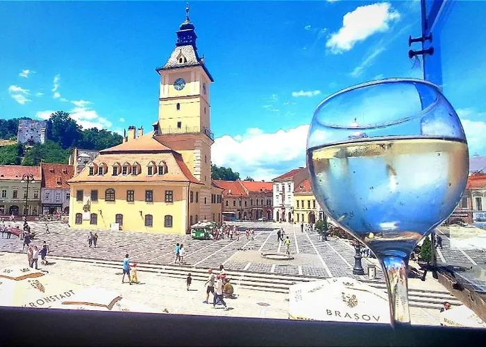 4 Piata Sfatului Pensión Braşov