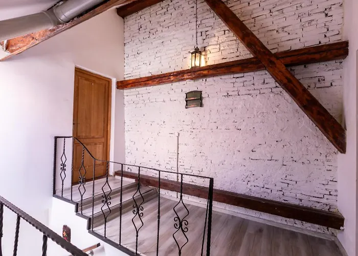 4 Piata Sfatului 3* Braşov